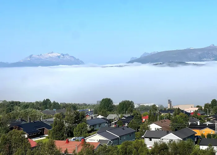 Miracle Tromso, Cozy Double Bed Private Room In A Shared Apartment With Stunning Tromso Views