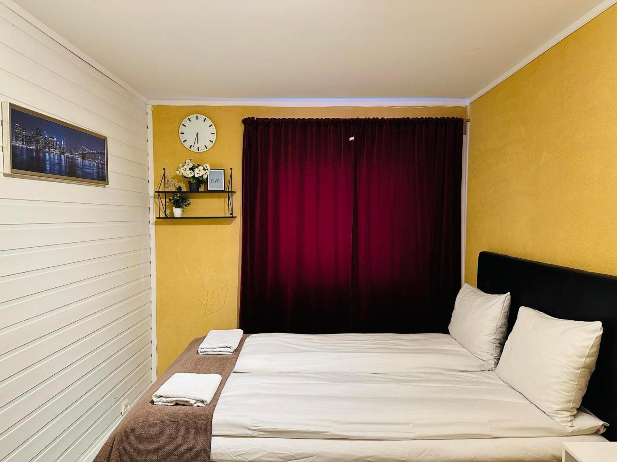 Miracle Tromso, Cozy Double Bed Private In A Shared With Stunning Views